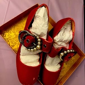 Miu Miu size 38.5 velvet kitten heels lightly used.